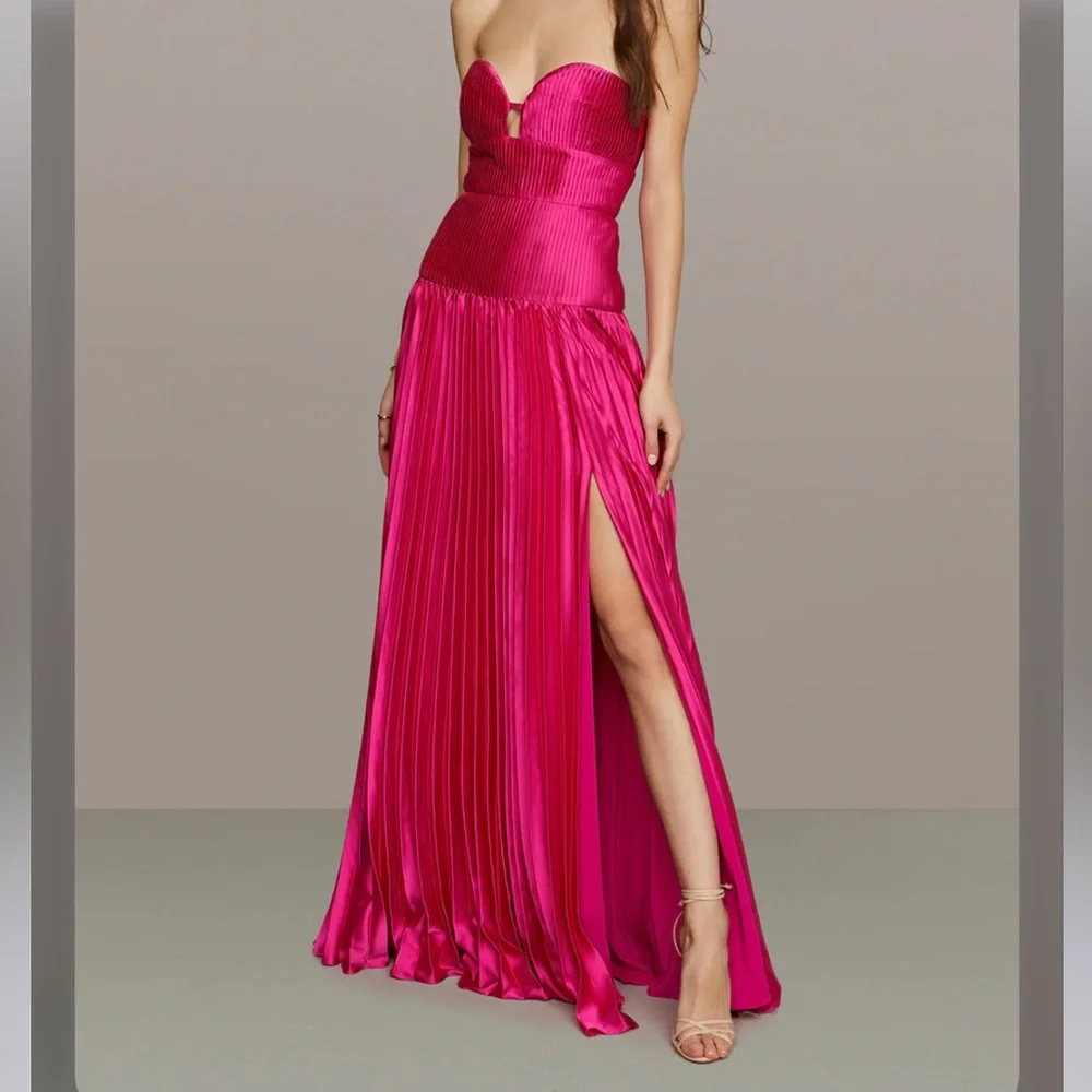 Amur Ludlow Charmeuse Pleated Strapless Gown Size 10 NWT - Picture 3 of 7